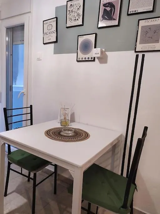 Modern Urban Host With Private Courtyard Διαμέρισμα Θεσσαλονίκη 0*,