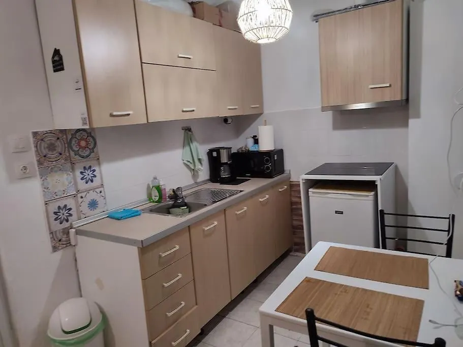Modern Urban Host With Private Courtyard Διαμέρισμα Θεσσαλονίκη