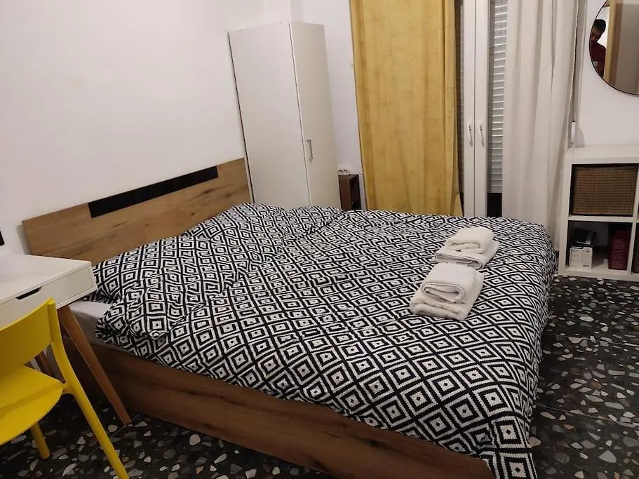 Modern Urban Host With Private Courtyard Διαμέρισμα Θεσσαλονίκη